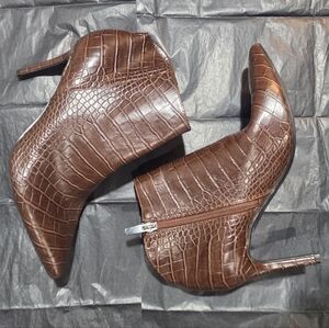 Nine West Brown Croc-Embossed Pointed Toe Ankle Booties